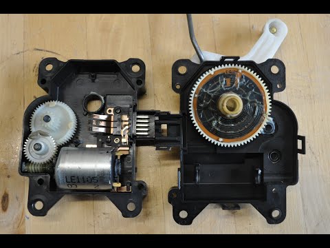 More information about "Video: Toyota Alphard  Air blend door actuator repair"
